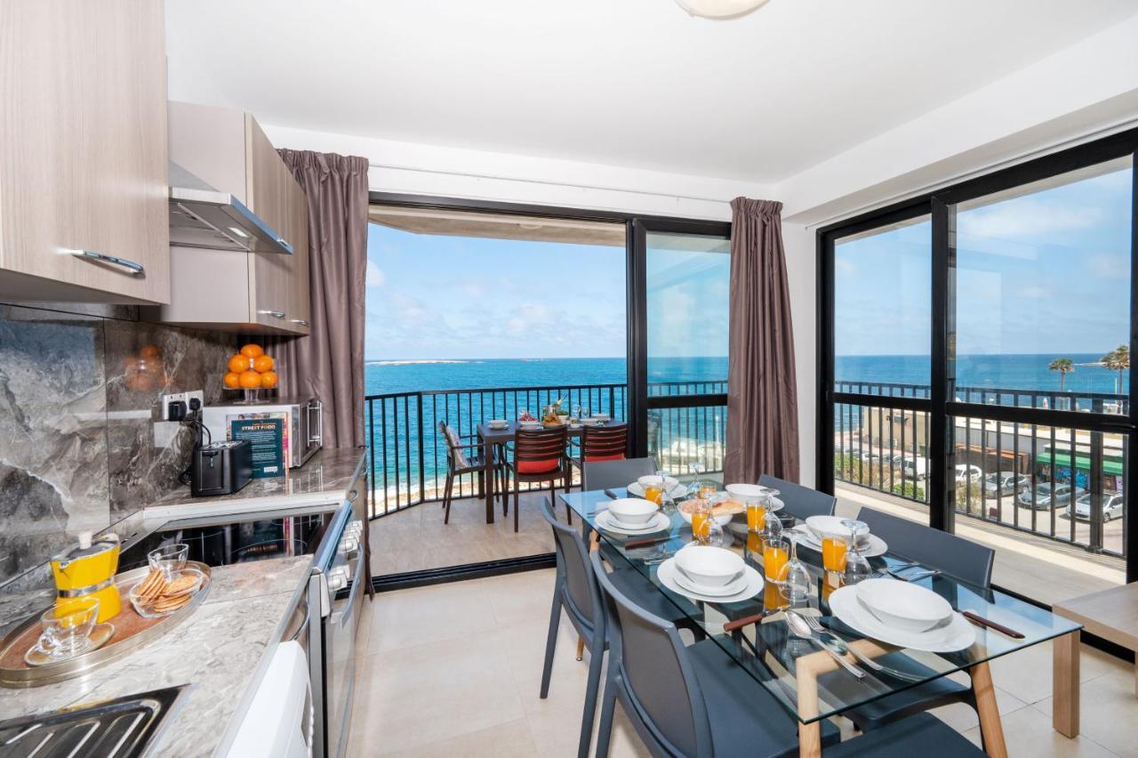 Islet Promenade Seafront Apartment With Large Corner Terrace By Getawaysmalta Bahía de San Pablo Exterior foto