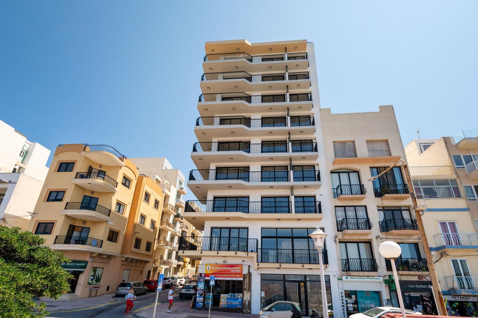 Islet Promenade Seafront Apartment With Large Corner Terrace By Getawaysmalta Bahía de San Pablo Exterior foto